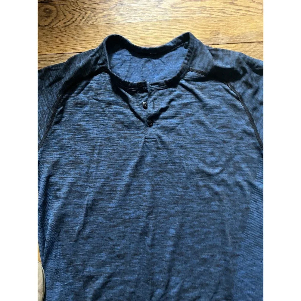 Men’s Lululemon Henley metal vent tech Long sleeve Navy Blue sz L - Picture 2 of 8